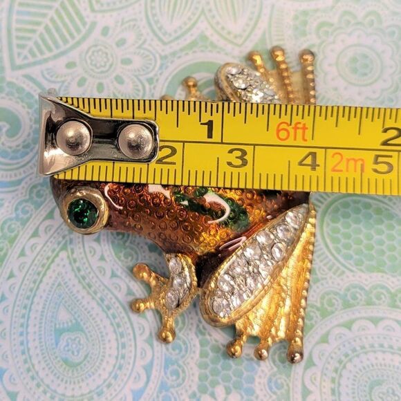 Large Bronze Gold and Green FROG Brooch - Picture 10 of 16